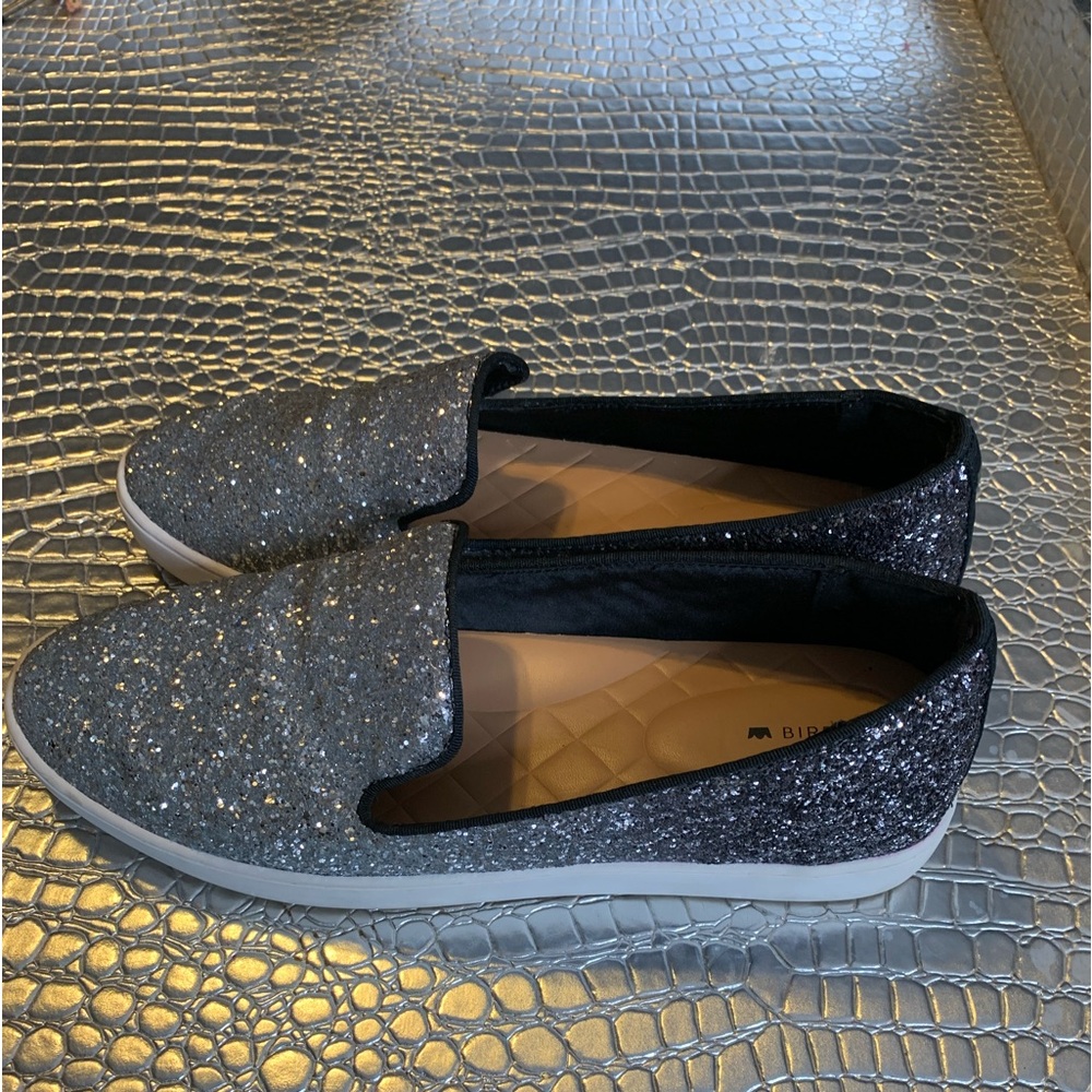 Birdies The Swift in Crushed Chrome - Black and Silver Flats - Picture 3 of 7